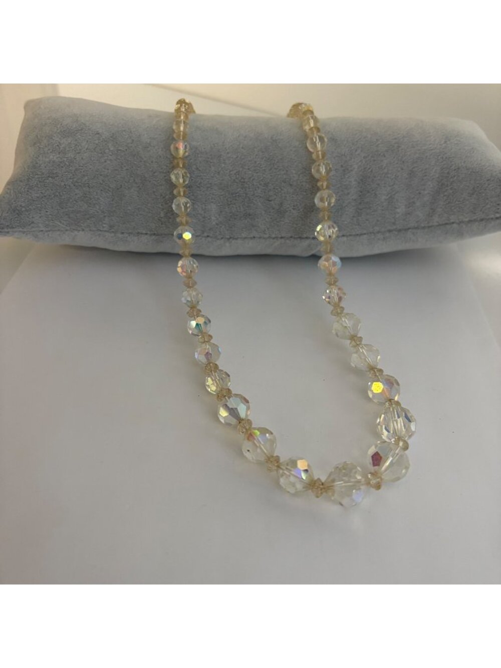 Vintage Aurora Borealis Graduated Faceted Crystal Beaded Necklace Timeless